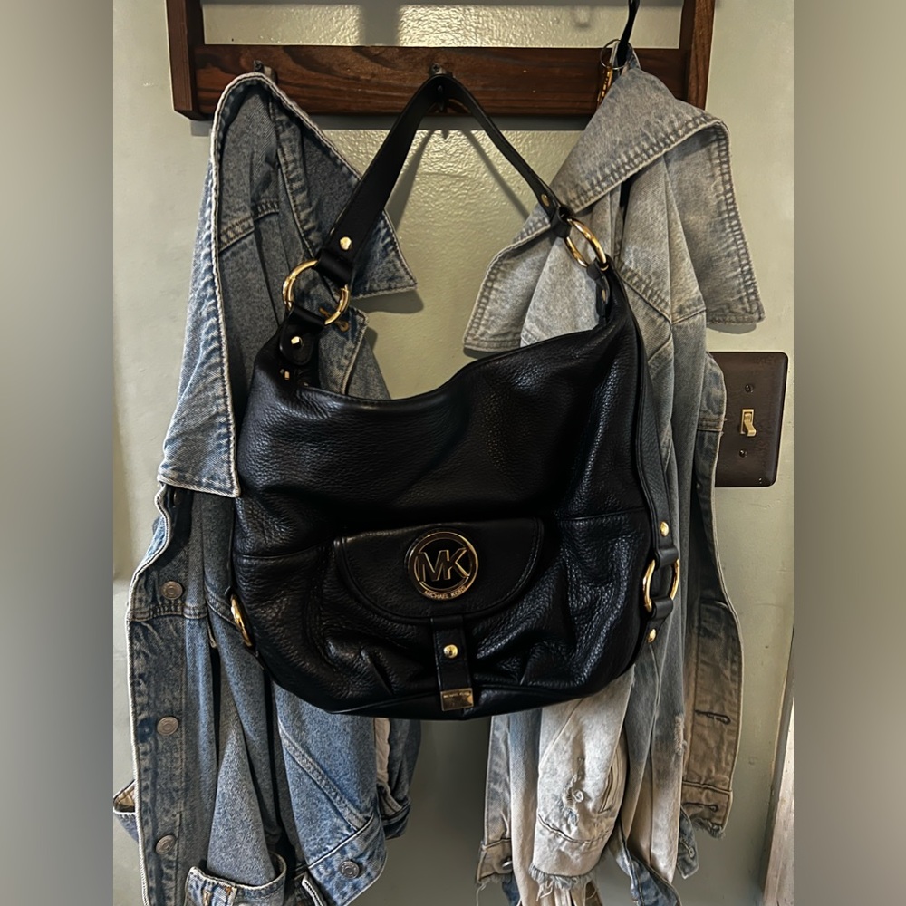 Michael kors leather purse